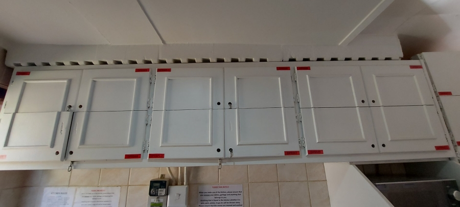 13 Bedroom Property for Sale in Brandwag Free State